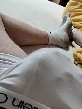 Snapshot of boxerundsocken91 chatting on February 9, 4:27 pm boxerundsocken91 online show from February 9, 4:27 pm