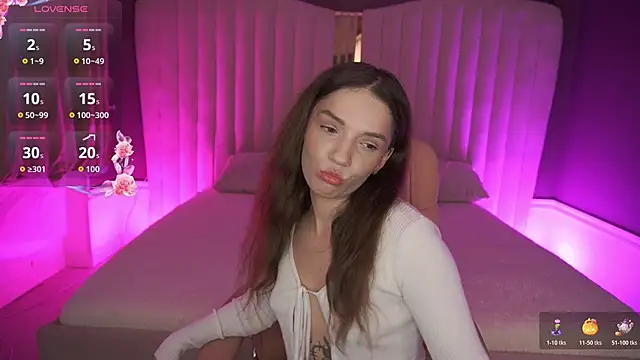 MirielleNymph online show from October 24, 12:59 pm