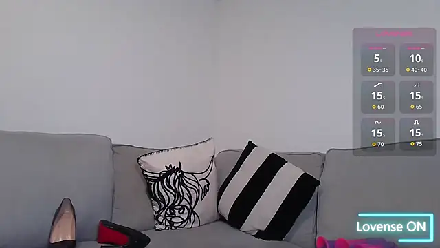 Snapshot of Harley-Moon chatting on November 24, 10:59 am Harley-Moon online show from November 24, 10:59 am