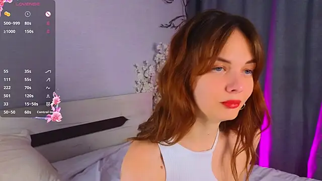 Snapshot of LisaDrake chatting on September 21, 8:14 pm LisaDrake online show from September 21, 8:14 pm
