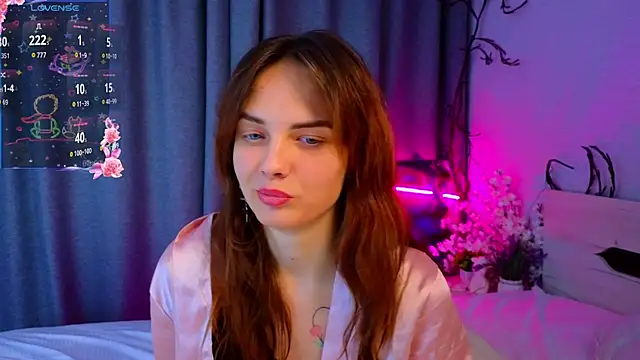 LisaDrake online show from October 21, 7:24 pm