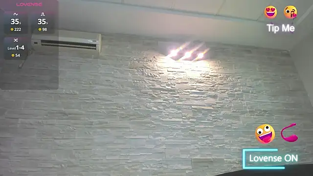 Jelly Bee online show from October 8, 7:25 pm