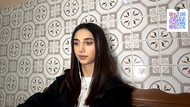 Snapshot of LinaMour chatting on November 28, 10:32 pm LinaMour online show from November 28, 10:32 pm