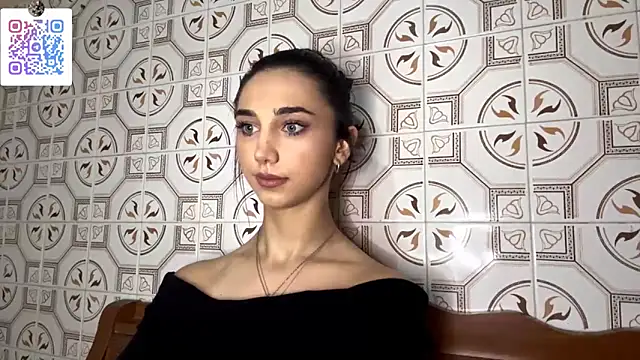 Snapshot of LinaMour chatting on November 30, 10:21 pm LinaMour online show from November 30, 10:21 pm