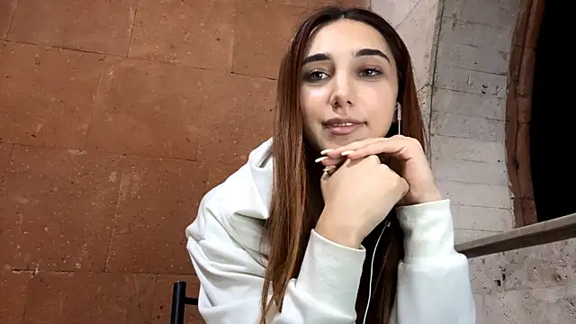 Snapshot of LinaMour chatting on September 8, 10:20 pm LinaMour online show from September 8, 10:20 pm