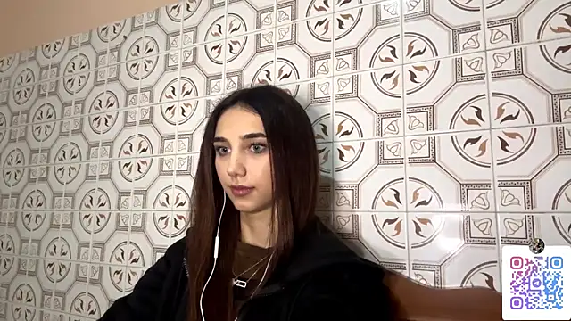 Snapshot of LinaMour chatting on November 12, 10:13 pm LinaMour online show from November 12, 10:13 pm