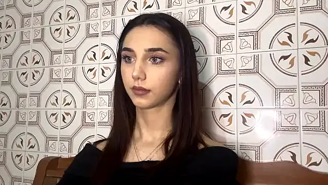 Snapshot of LinaMour chatting on November 29, 10:21 pm LinaMour online show from November 29, 10:21 pm