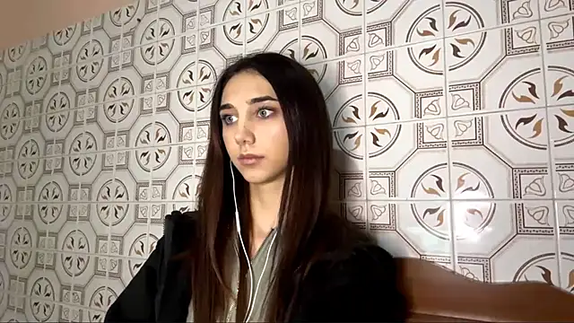 Snapshot of LinaMour chatting on November 13, 10:13 pm LinaMour online show from November 13, 10:13 pm