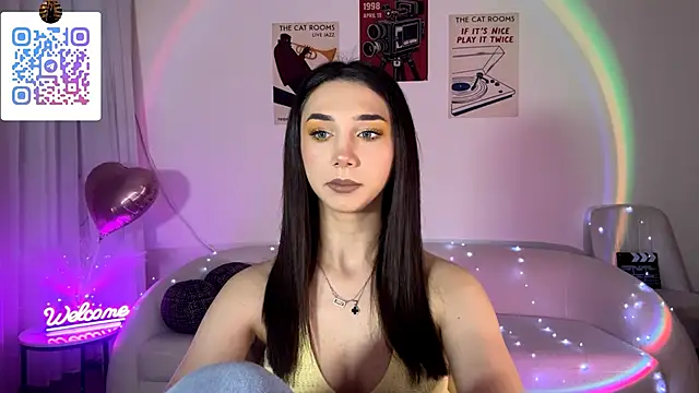 LinaMour online show from May 1, 10:15 pm