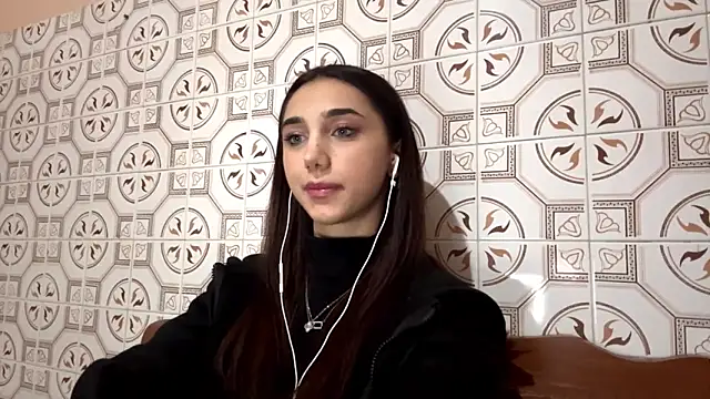 Snapshot of LinaMour chatting on November 6, 10:14 pm LinaMour online show from November 6, 10:14 pm