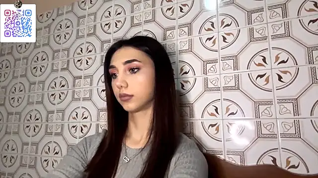 Snapshot of LinaMour chatting on December 15, 10:15 pm LinaMour online show from December 15, 10:15 pm