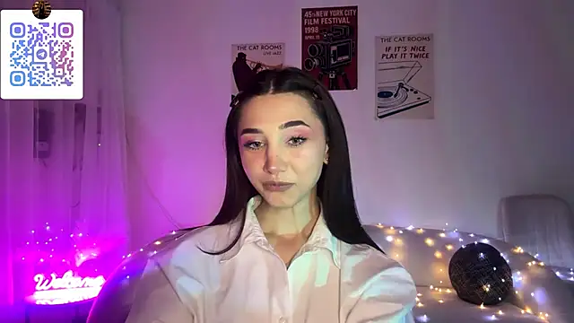 LinaMour online show from April 2, 10:38 pm