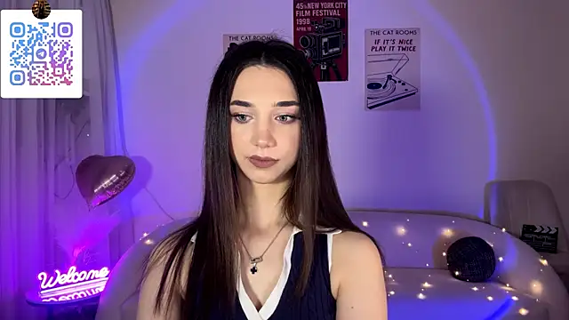 LinaMour online show from June 20, 10:15 pm