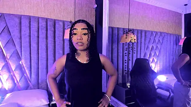 SkylerBloomm online show from March 23, 3:17 am