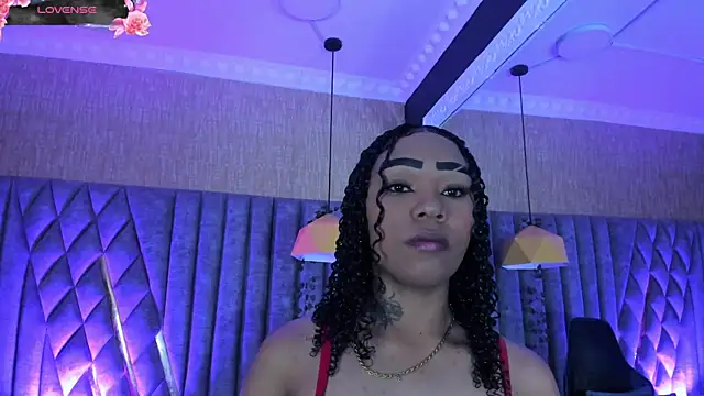 SkylerBloomm online show from May 26, 8:18 pm