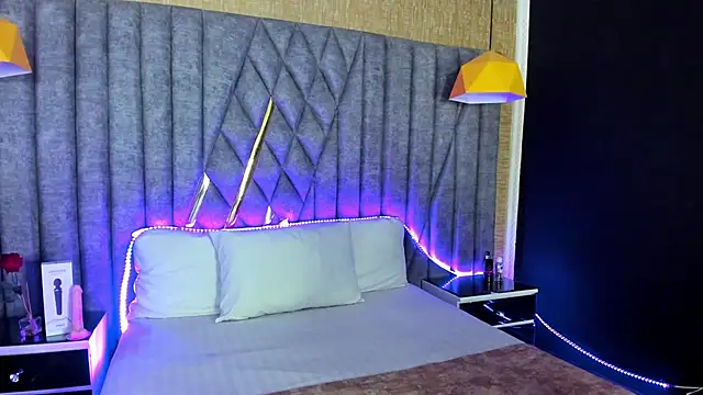 SkylerBloomm online show from February 14, 3:07 am