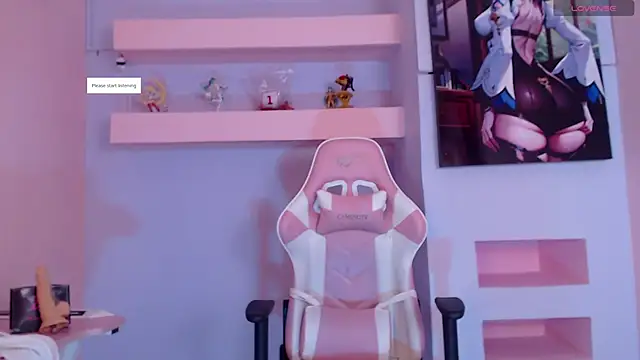 SkylerBloomm online show from September 26, 3:02 am