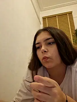 KatieLace online show from October 14, 8:09 pm