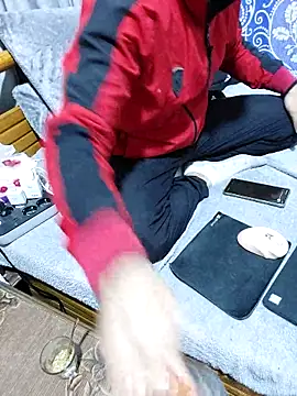 yazinyazin1 online show from March 8, 9:07 pm