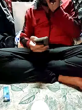 yazinyazin1 online show from April 2, 6:14 pm