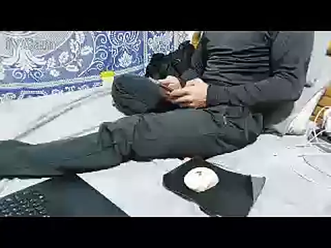 yazinyazin1 online show from February 11, 5:40 am