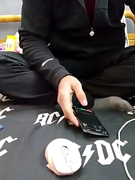 yazinyazin1 online show from December 20, 5:54 am