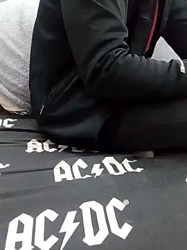 yazinyazin1 online show from December 19, 5:32 am