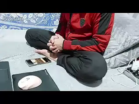 yazinyazin1 online show from February 16, 2:05 pm