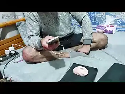 yazinyazin1 online show from February 26, 9:04 pm