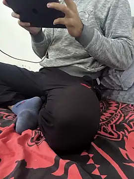 Snapshot of yazinyazin1 chatting on November 8, 11:36 am yazinyazin1 online show from November 8, 11:36 am