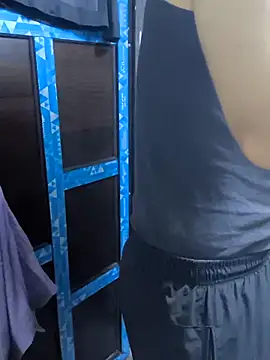 Snapshot of yazinyazin1 chatting on November 9, 6:12 pm yazinyazin1 online show from November 9, 6:12 pm