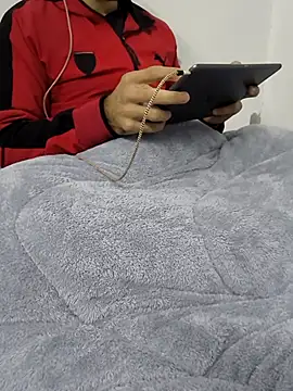 Snapshot of yazinyazin1 chatting on November 17, 3:43 am yazinyazin1 online show from November 17, 3:43 am