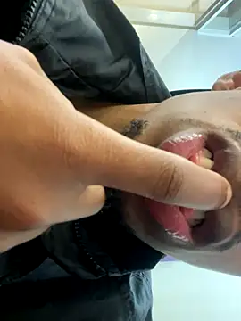 fitsexyman online show from October 24, 11:42 am