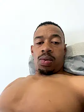 fitsexyman online show from November 15, 5:00 am