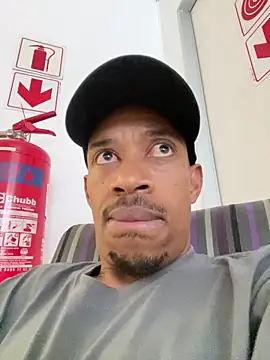 fitsexyman online show from October 29, 8:35 am