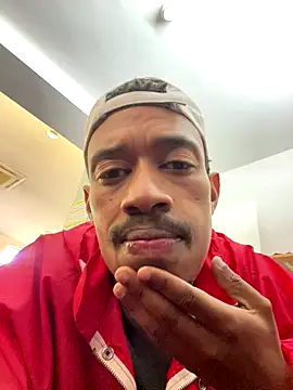 Snapshot of fitsexyman chatting on October 1, 7:46 am fitsexyman online show from October 1, 7:46 am
