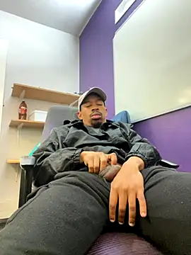 fitsexyman online show from October 22, 7:19 am