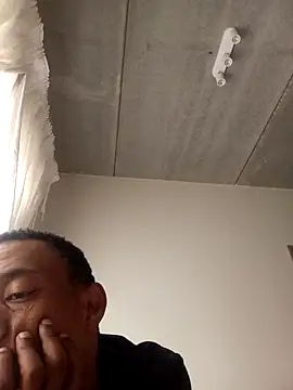 fitsexyman online show from January 18, 3:48 pm