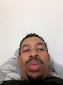 Snapshot of fitsexyman chatting on October 6, 9:48 pm fitsexyman online show from October 6, 9:48 pm