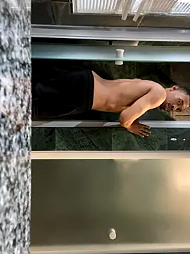 fitsexyman online show from November 26, 7:41 am