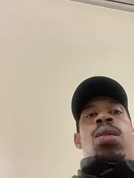 fitsexyman online show from December 22, 6:30 pm