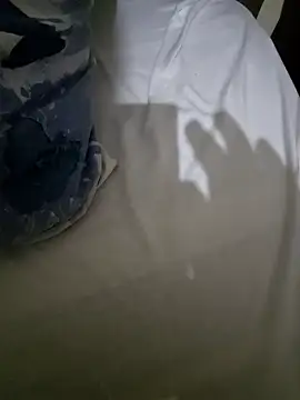 sisman31 online show from October 18, 9:50 pm