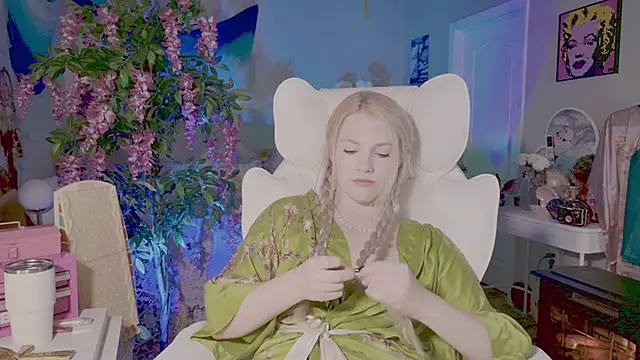 Talulaa online show from May 23, 11:59 pm