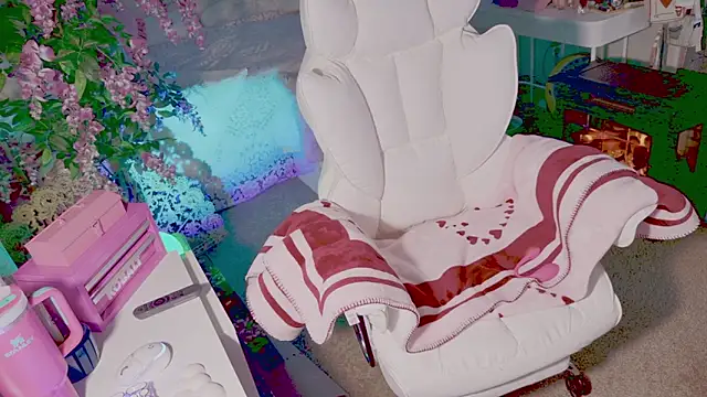 Talulaa online show from February 23, 8:31 pm