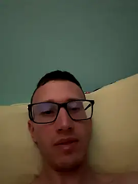 Snapshot of eba96 chatting on November 23, 11:31 am eba96 online show from November 23, 11:31 am