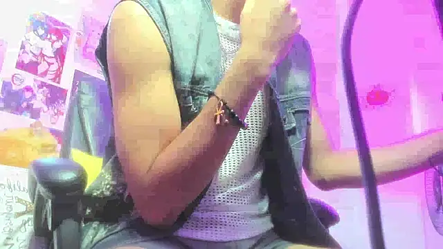 LovexJuxn  online show from October 30, 12:58 pm