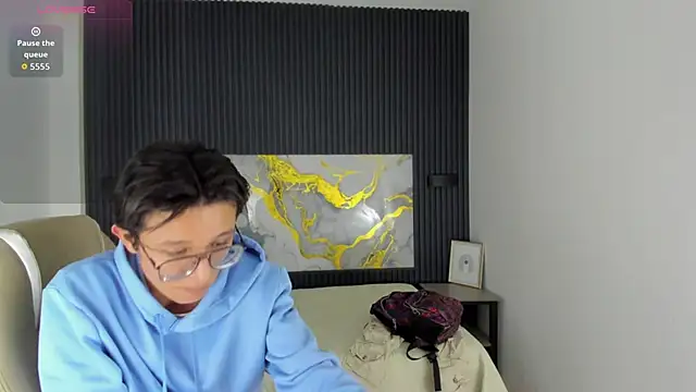 SantiagoRusso18 online show from December 1, 9:54 am