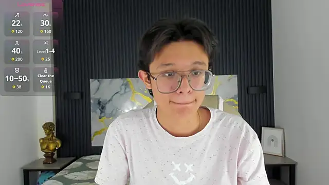 SantiagoRusso18 online show from November 22, 4:00 am