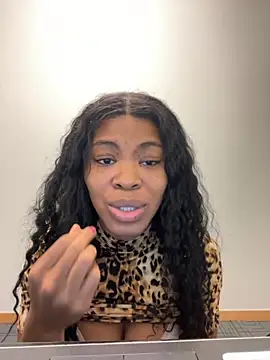 Idonotcherishu online show from September 25, 6:25 pm