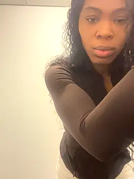 Idonotcherishu online show from September 28, 8:38 pm